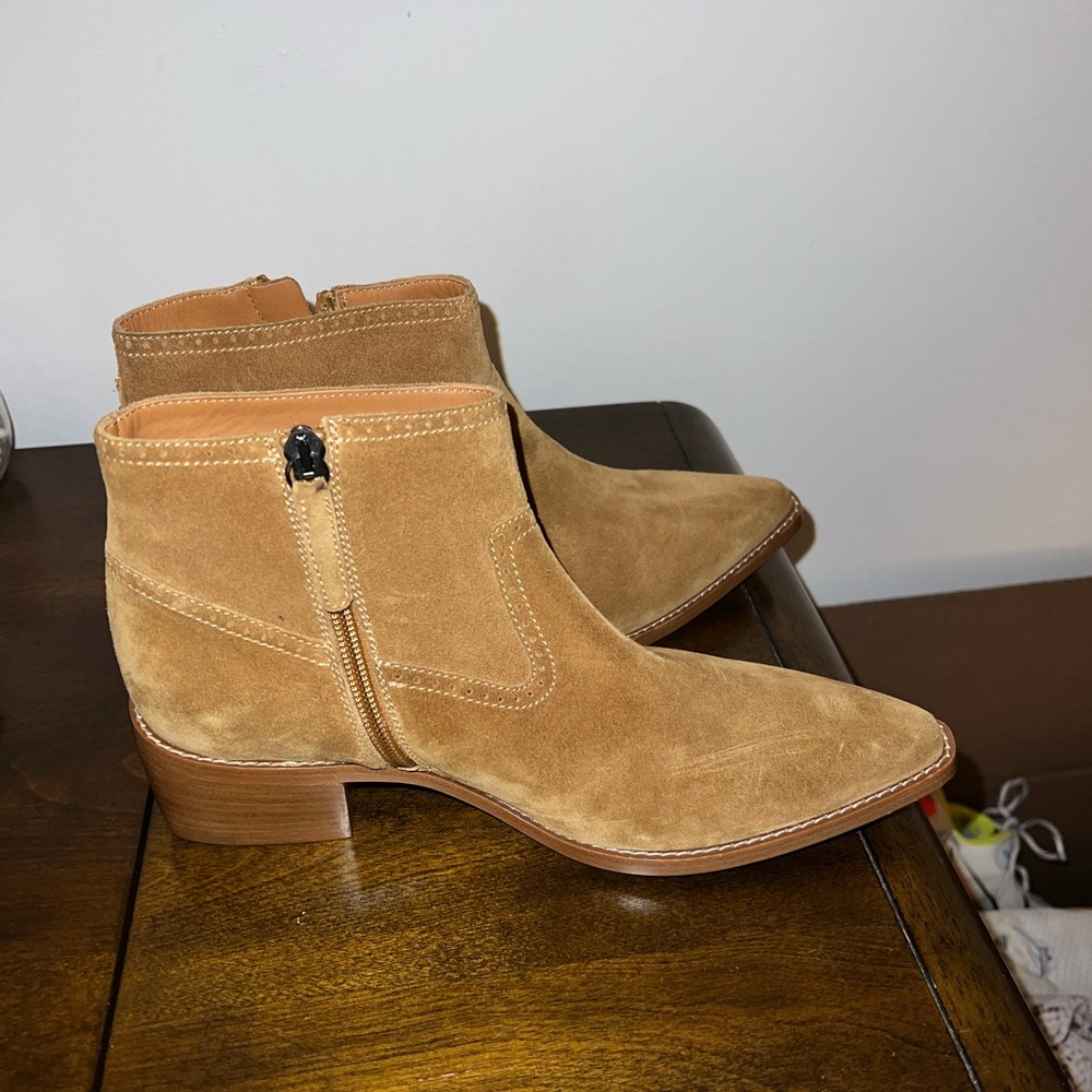 M.Gemi Suede Bootie